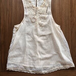 Elegant Lace Ivory Sleeveless Top